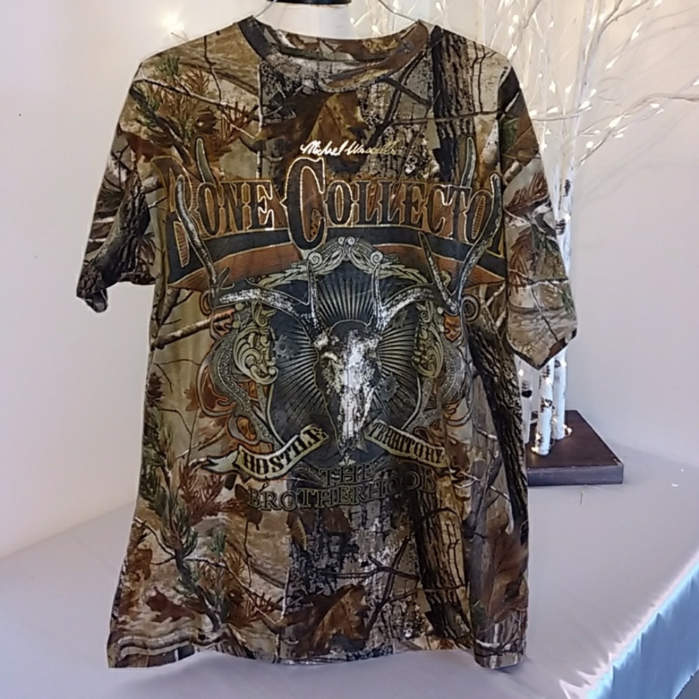 MICHAEL WADDELL BONE COLLECTOR TEE